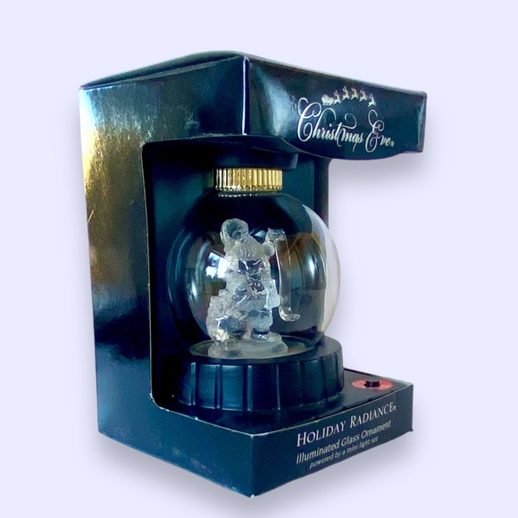 NWT Santa’s Best Holiday Radiance Illuminated Glass Ornament - Picture 2 of 13